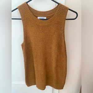 Old navy quilted tank top